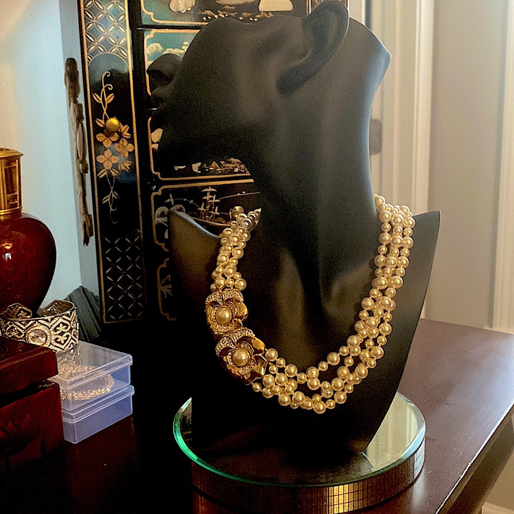 Original Signed Rau Klikit Pearl Necklace from Neiman Marcus